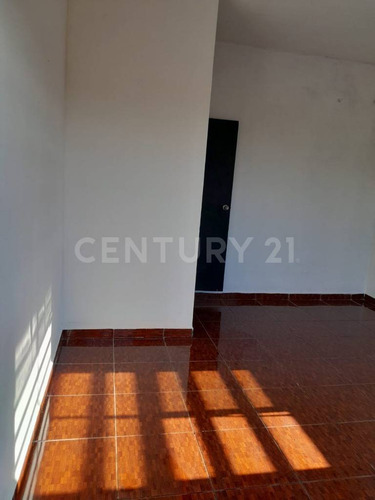Local Comercial En Vebnta En Camino Real En Guadalupe