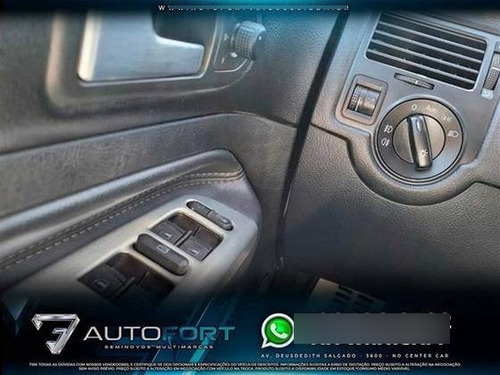 Imagem 9 de 15 de Volkswagen Golf 1.6 Mi Sportline Limited Edition 8v Flex 4p