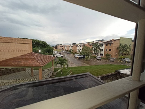 Imagen 2 de 19 de Marisol Castro Vende Townhouse En El Remanso | San Diego | Carabobo | Conjunto Residencial Brisas Del Valle | Foth-226 Marisol 04244923040
