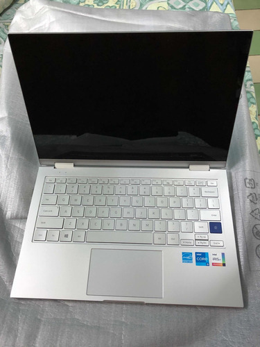 Imagen 2 de 10 de Samsung Galaxy Book Flex2 Alpha 13.3 Qled Touch Screenlaptop