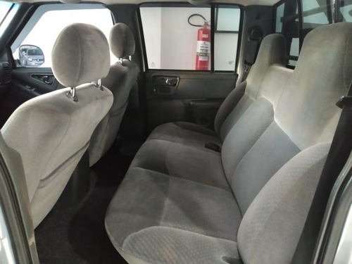Imagem 7 de 12 de S10 2.4 Mpfi Advantage 4x2 Cd 8v Gasolina 4p Manual