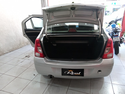 Renault Logan 1.0 16v Expression Hi-flex 4p