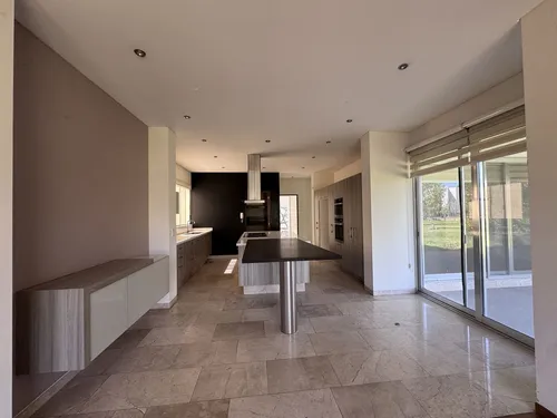 Exclusiva Casa En Renta En El Campanario