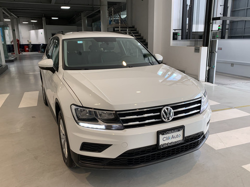 Imagen 3 de 15 de Volkswagen Tiguan 2020 1.4 Trendline Plus At