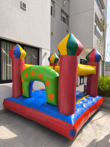 Aluguel De Mesas E Cadeiras, Toalhas, Decoração E Brinquedos