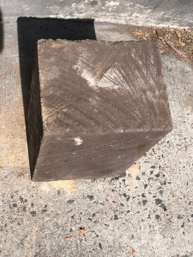 Blocks De Sillar Negro Macizo