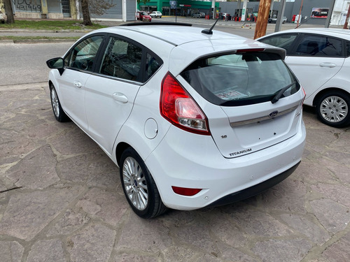 Ford Fiesta Kinetic 1.6 Titanium Powershift 120cv