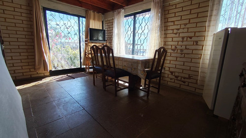 Casa En Venta De 3 Dorm. En Horcón