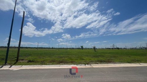 Lote En Docta Parque (600 Mts) Apto Housing