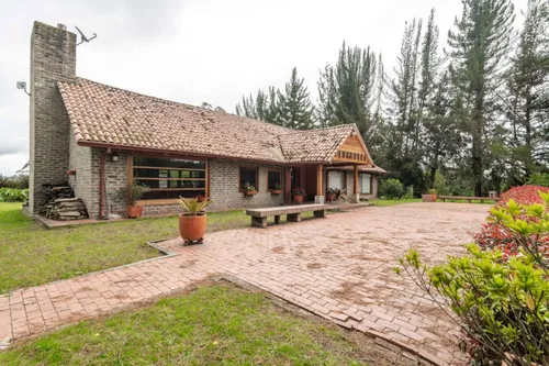 Casa Campestre En Venta En Vereda La Piñuela. Cod V8152