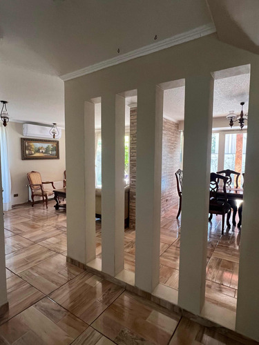 Maravillosa Casa , Seguridad , Excelente Ubicación .