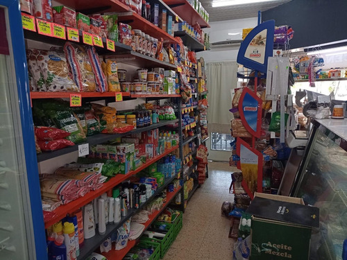 Imagen 7 de 13 de Fondo De Comercio Almacén Kiosco En Florida Esquina