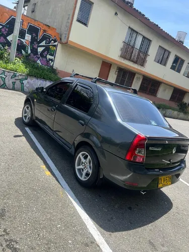Renault Logan Familier