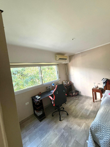Importante Casa A Metros De La Laguna (barrio Esteban Echeverría)