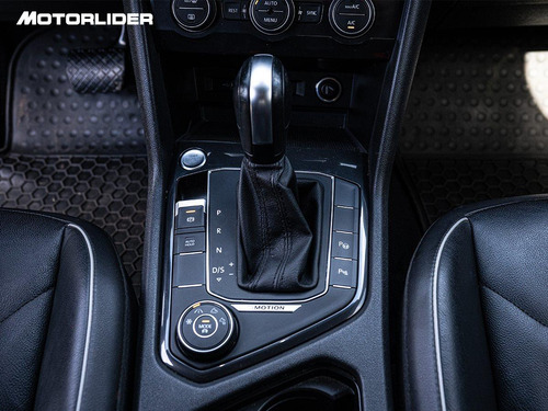 Imagen 15 de 25 de Volkswagen Tiguan 2.0 Highline 7 Ps | Permuta / Financia
