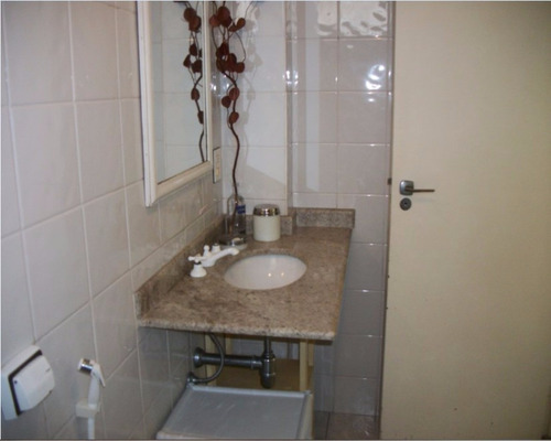 Imagem 9 de 21 de Mobiliado Com Geladeira, Fogão, Maq De Lavar Roupa, Pronto Para Morar Com 1 Dormitório, 1 Sala, 1 Banheiro. Excelente Localização. 50,00 M2 Útil - L210 - 2851428