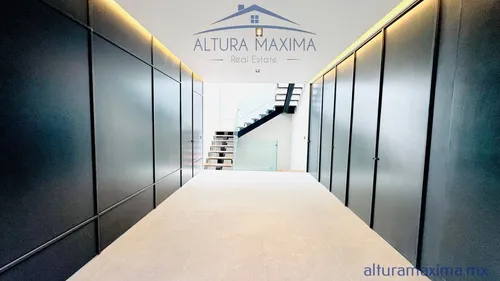 Lujosa Casa Nueva En Venta Villa Verona Zona Andares Zapopan