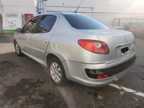 Peugeot 207 1.4 Sedan Xs