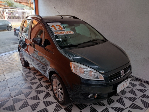 Imagem 3 de 12 de Fiat Idea 2013 1.4 Attractive Flex 5p