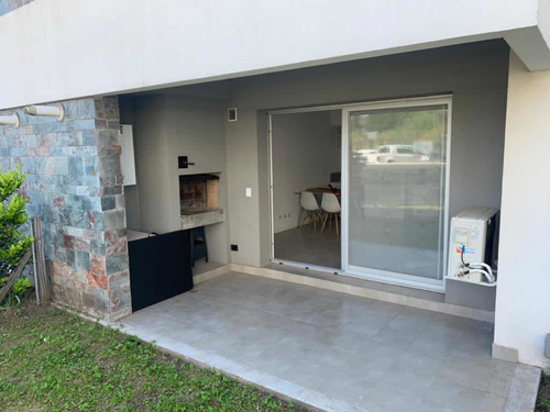 Imagen 1 de 9 de Venta 2 Amb. C/jardín. Equipado Y Con Renta En Lagoon Pilar