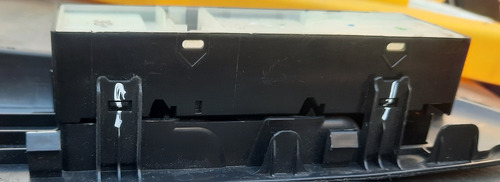 Control Maestro Con Bisel Nissan Versa 2012-2019 (Usado)