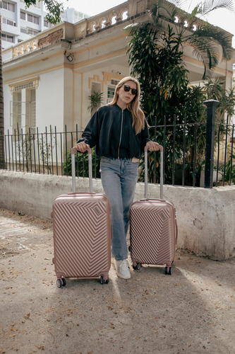 Maleta Frequent Flyer Mitho Deluxe Mediana 24 Pulgadas 20 Kg