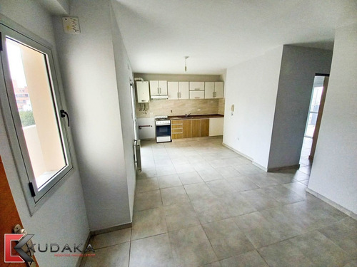 Imagen 3 de 22 de Barrio General Paz Venta Departamento 1 Dormitorio 73m2