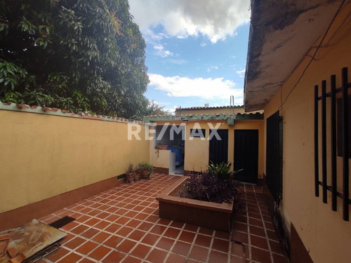 Imagen 12 de 19 de En Venta Bella Y Amplia Casa A Remodelar Morro Ii. Cód.: 129748. 04144841043