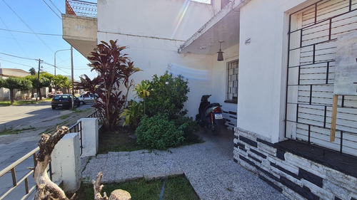 Imagen 2 de 20 de Venta De Casa 4 Ambientes En Ciudadela, Tres De Febrero