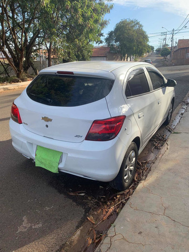 Imagem 2 de 10 de Chevrolet Onix 2019 1.0 Joy 5p