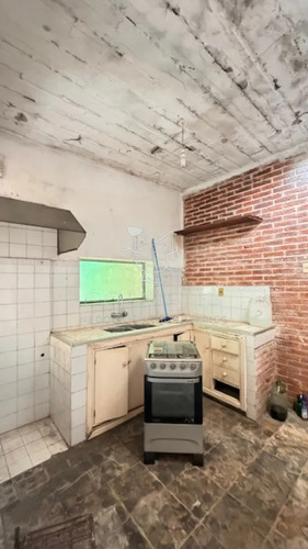 Casa En El Centro De San Carlos A 2 Cuadras De La 18 De Julio