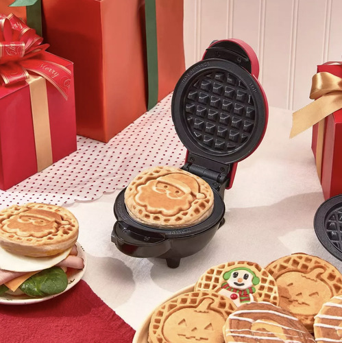 Miniwafflera Con 7 Placas Intercambiables Navideñas Dash San