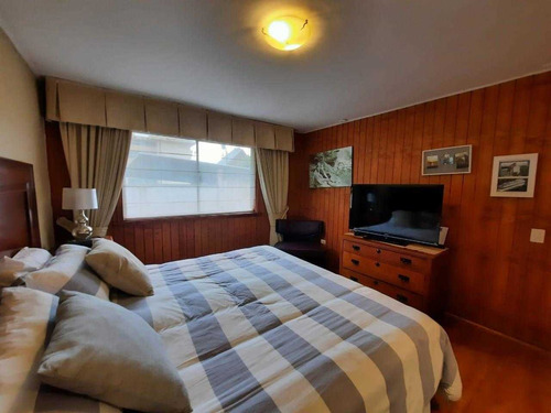 Cómoda Casa En Pasaje Cercana A España- Avenida Alemania