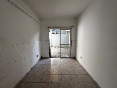 Venta Dto Tipo Ph 3 Ambientes Ramos Mejia C/ Patio