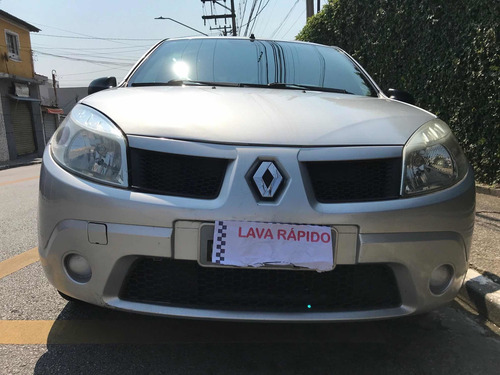 Imagem 9 de 15 de Renault Sandero 2010 1.0 16v Expression Hi-flex 5p