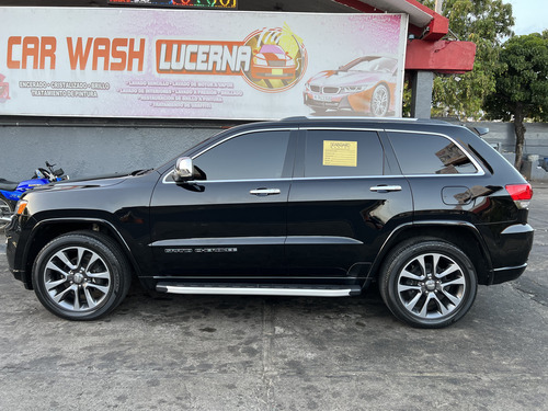 Jeep Gran Cherokee Overland Techo Panorámico