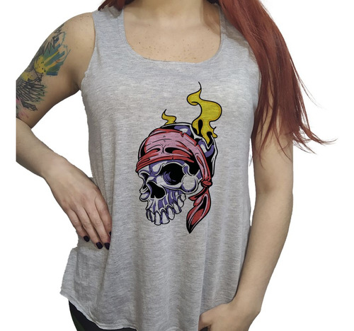 Musculosa Acampanada Calavera Con Vincha Largando Fuego