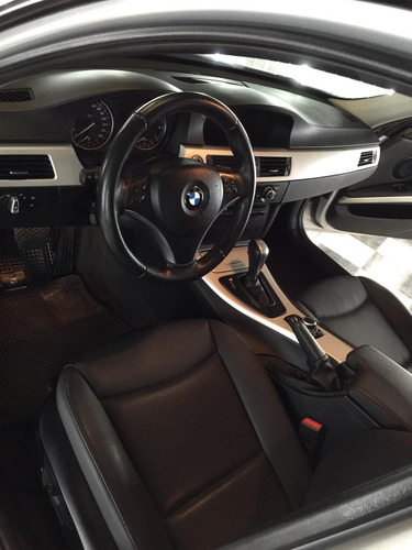 Bmw Serie 3 2.0 320i Sedan Executive 2010