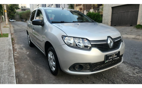 Renault Sandero 1.0 AUTHENTIQUE 16V FLEX 4P MANUAL