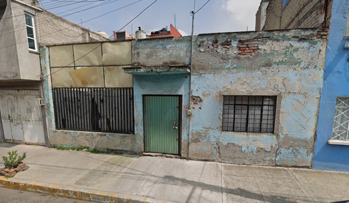 Casa En Calle 9 En Valentin Gomez Frias. (jc9)