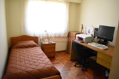 Imagen 10 de 17 de Casa En Venta En Castelar