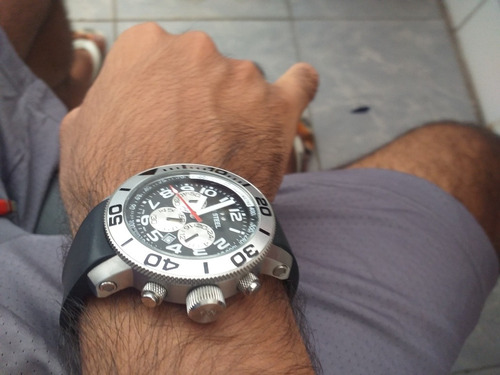 Relógio Tw Steel Mod. Tw72 Pulseira De Borracha (usado)
