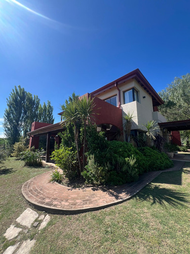 Casa En Venta Country Los Milagros ,santa Rosa De Calamuchita , Cordoba.