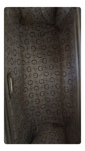 Bolsa Crossbody Guess - Estilo Y Comodidad Verde Oscuro Diseño Dorado Verde Oscuro