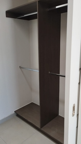 Capital Sur, Casa Nueva, 2 Rec. Con Baño C/u Ideal Para Ejecutivos!!