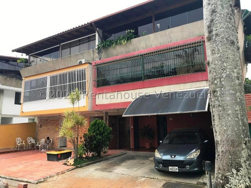 Town House Ubicado En La Urb. La Boyera Mls #24-2542