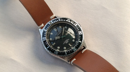 Reloj Citizen Diver 51-2273 Buzos Tácticos Malvinas 1981 Marrón Negro Negro (Usado)