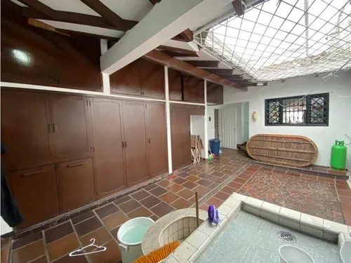 Venta Casa De 380mts2 En Ciudad Jardín, Sur De Cali 8603.
