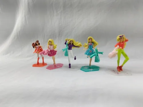 Mu ecas De Pl stico De Huevito Kinder De Barbie 5 Piezas