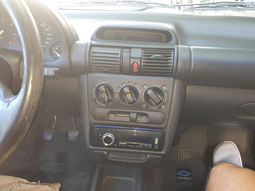 Chevrolet Corsa 1.7 D Gl Aa Dh Sw 2002